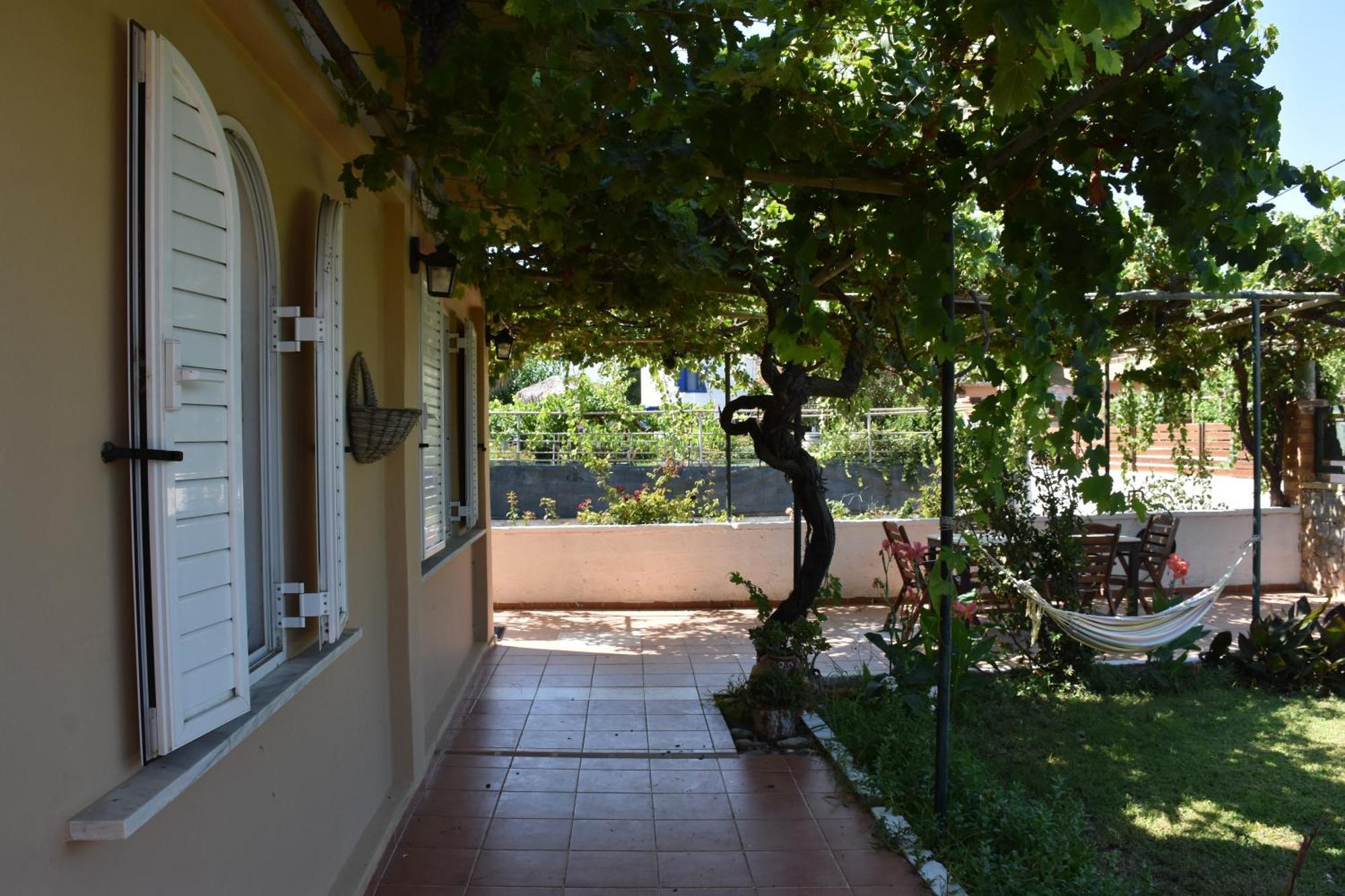 Villa Gerani Gerani  Exterior photo